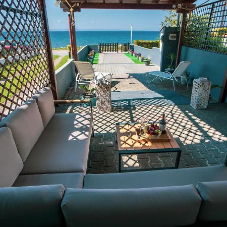 Seashell Luxury Apartment Nikíti Eksteriør bilde