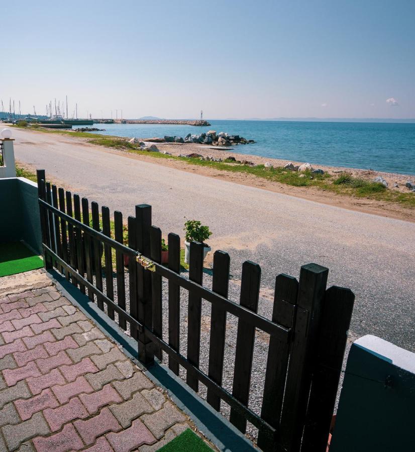 Seashell Luxury Apartment Nikíti Eksteriør bilde