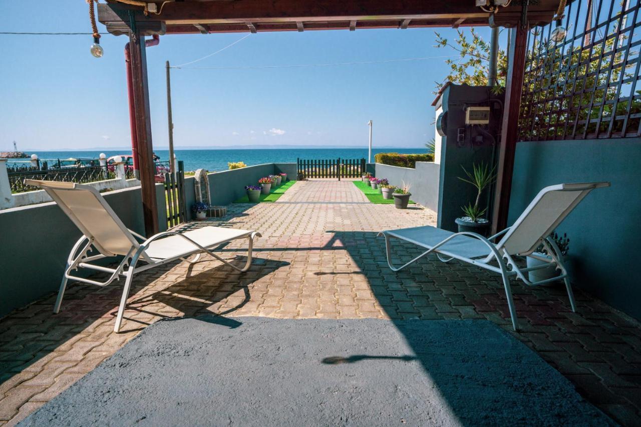 Seashell Luxury Apartment Nikíti Eksteriør bilde
